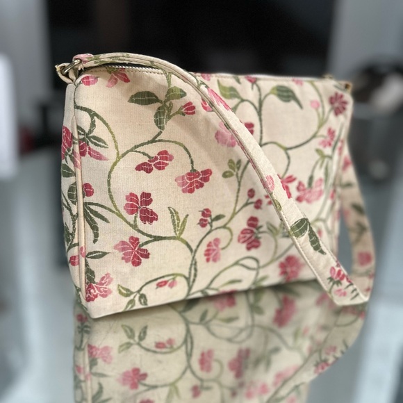 🌸🌺Kate Spade embroidered floral purse🌺🌸 - Picture 2 of 8